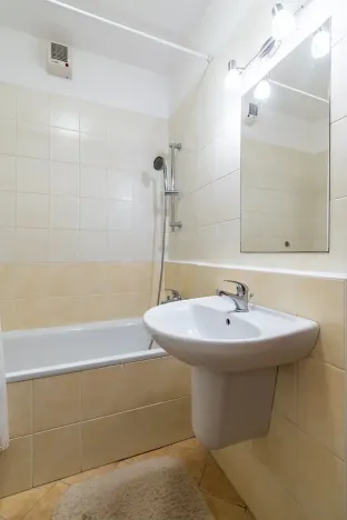 Pronájem bytu 2+kk, Praha - Vysočany, Poděbradská, 50 m2
