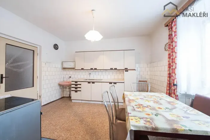 Prodej rodinného domu, Červené Janovice, 140 m2