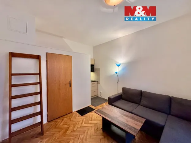 Pronájem bytu 1+kk, Liberec - Liberec VII-Horní Růžodol, Karoliny Světlé, 16 m2