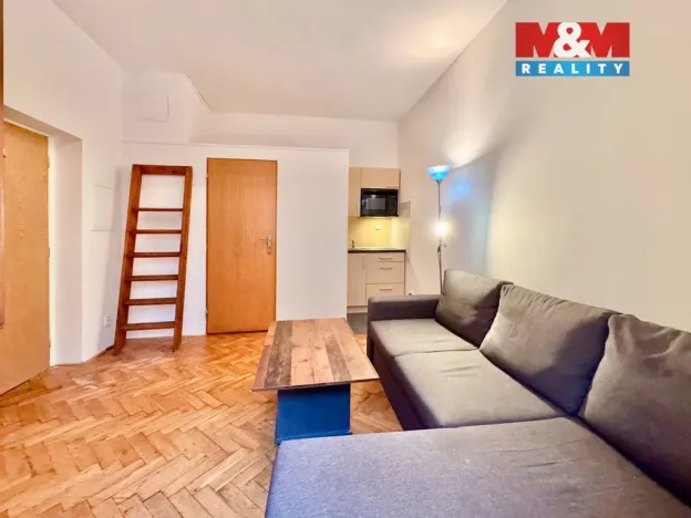 Pronájem bytu 1+kk, Liberec - Liberec VII-Horní Růžodol, Karoliny Světlé, 16 m2