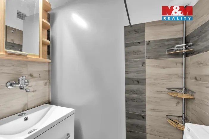 Prodej bytu 3+1, Budčeves, 60 m2