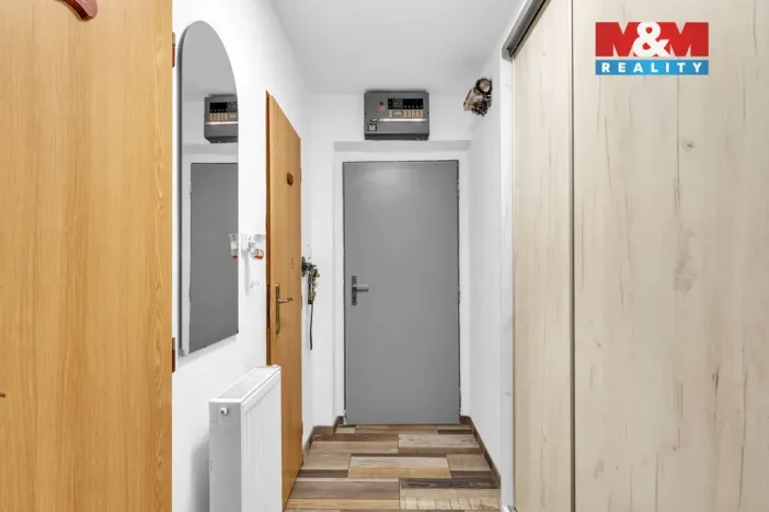 Prodej bytu 3+1, Budčeves, 60 m2