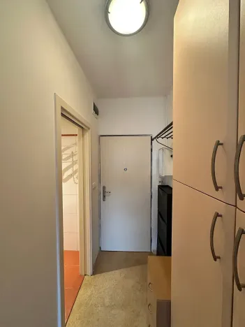 Pronájem bytu 1+kk, Děčín, Řetězová, 20 m2