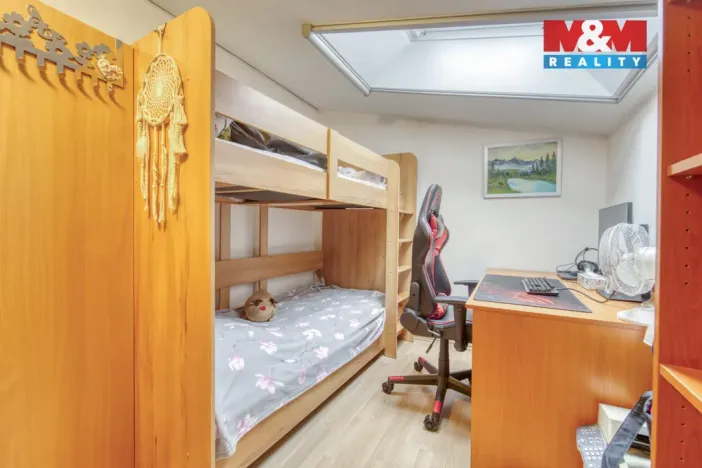 Prodej bytu 3+kk, Šestajovice, Komenského, 78 m2