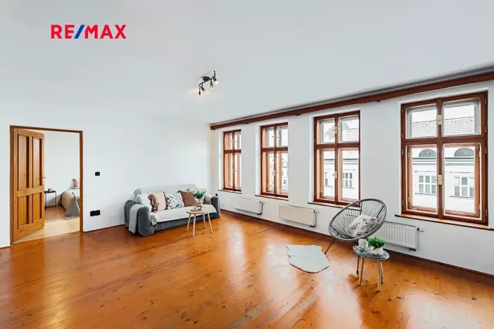 Prodej bytu 4+1, Jindřichův Hradec, Miřiovského, 140 m2