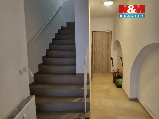 Pronájem kanceláře, Jihlava, Husova, 48 m2