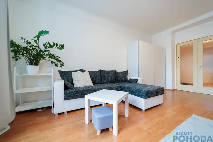 Pronájem bytu 2+1, Praha - Žižkov, Biskupcova, 69 m2