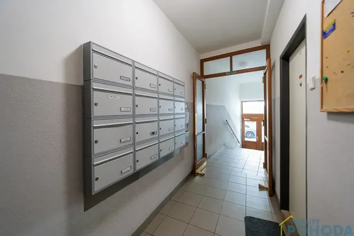 Pronájem bytu 2+1, Praha - Žižkov, Biskupcova, 69 m2