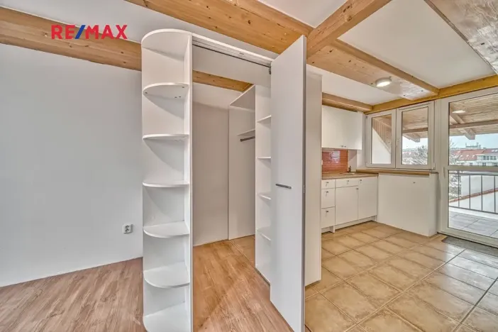 Prodej bytu 2+1, Poděbrady, Dr. Beneše, 54 m2