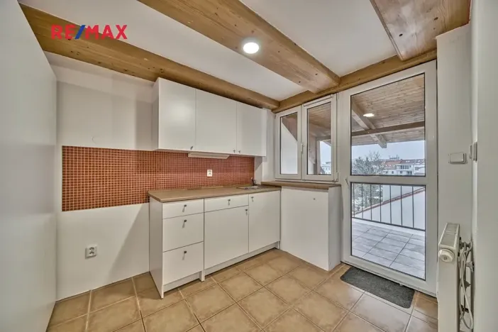 Prodej bytu 2+1, Poděbrady, Dr. Beneše, 54 m2