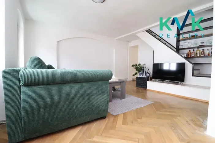 Prodej bytu 3+1, Karlovy Vary, Divadelní, 110 m2