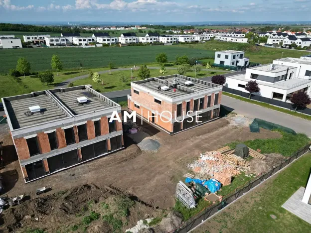 Prodej bytu 4+kk, Praha - Březiněves, Zvěřinových, 153 m2