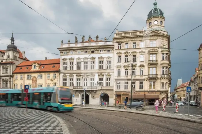 Pronájem kanceláře, Praha - Malá Strana, Malostranské náměstí, 135 m2