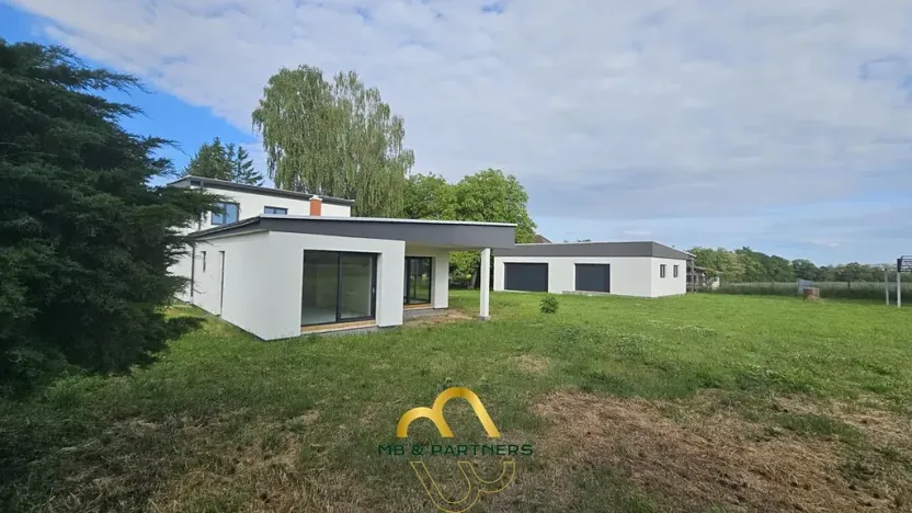 Prodej rodinného domu, Doubravička, 195 m2