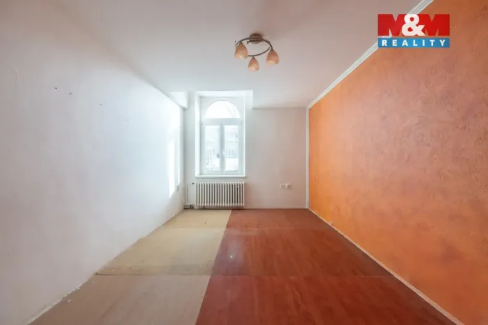 Prodej bytu 2+1, Holešov, nám. Svobody, 60 m2