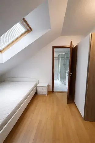 Pronájem bytu 2+kk, Praha - Kobylisy, Mirovická, 58 m2