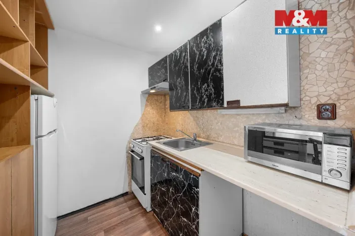 Prodej bytu 1+1, Ústí nad Labem - Severní Terasa, Glennova, 36 m2