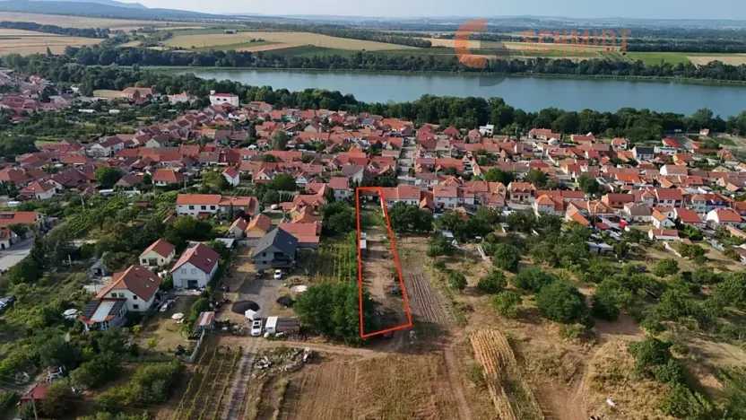 Prodej pozemku pro bydlení, Hlohovec, U sadů, 1953 m2