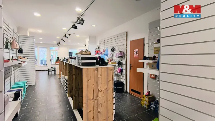 Pronájem obchodního prostoru, Slaný, Husova, 88 m2