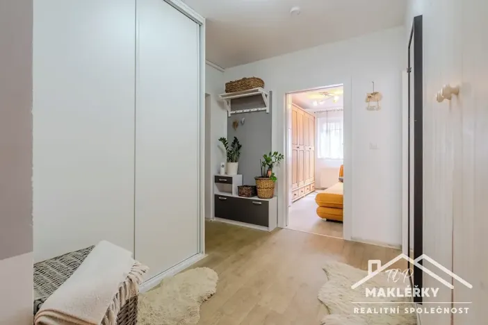 Prodej bytu 2+kk, Břežany II, 56 m2