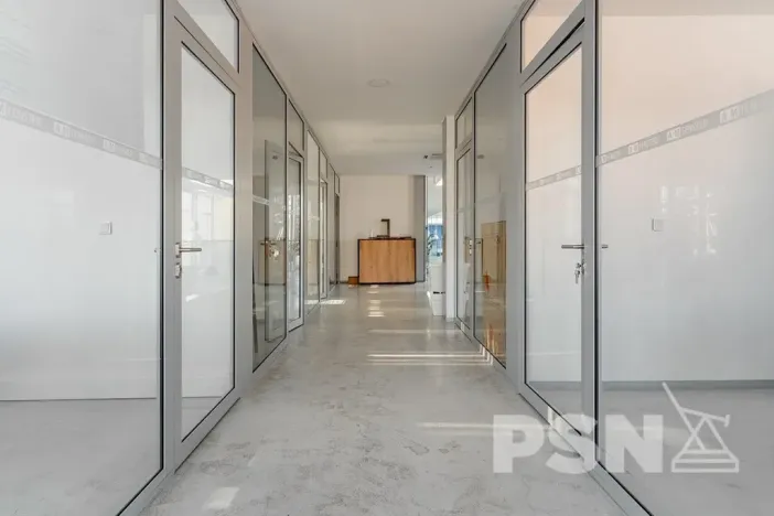 Pronájem kanceláře, Brno, Plynárenská, 1000 m2