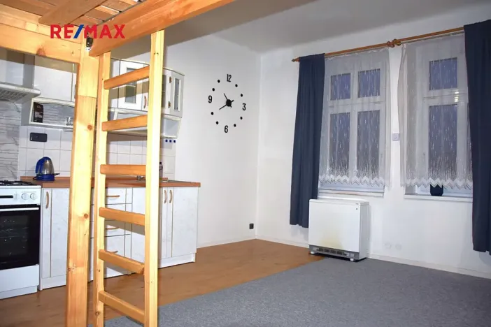 Pronájem bytu 1+kk, Plzeň, Masarykova, 24 m2