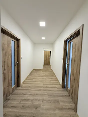 Pronájem bytu 4+1, Liberec, Dobiášova, 104 m2