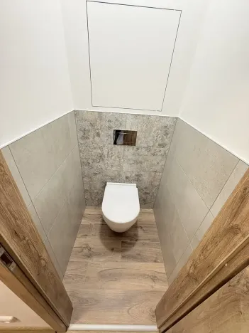 Pronájem bytu 4+1, Liberec, Dobiášova, 104 m2