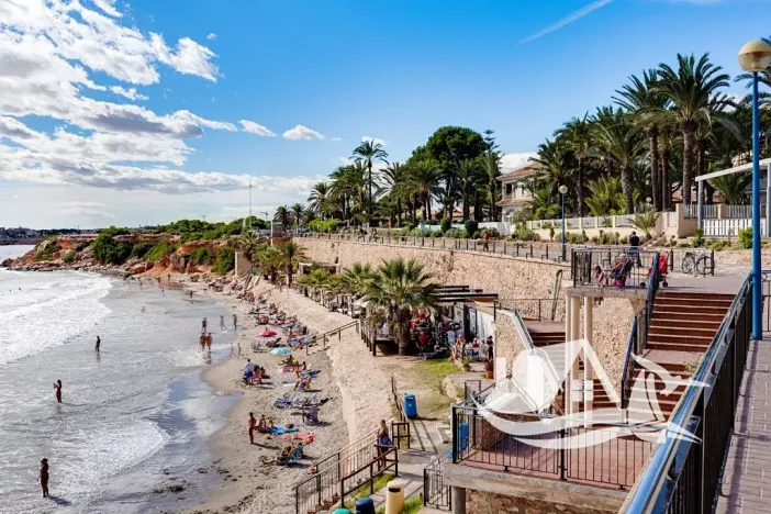 Prodej bytu 3+kk, Orihuela, Španělsko, Paseo Marítimo de Punta Prima, 70 m2