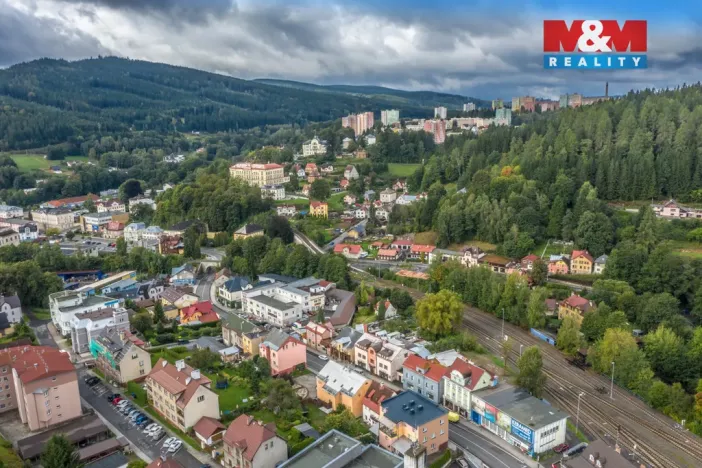 Pronájem rodinného domu, Tanvald - Šumburk nad Desnou, Krkonošská, 220 m2