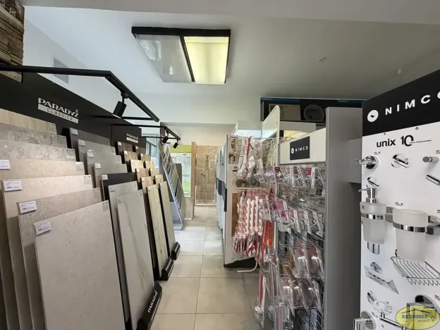 Pronájem obchodního prostoru, Kroměříž, Tovačovského, 101 m2