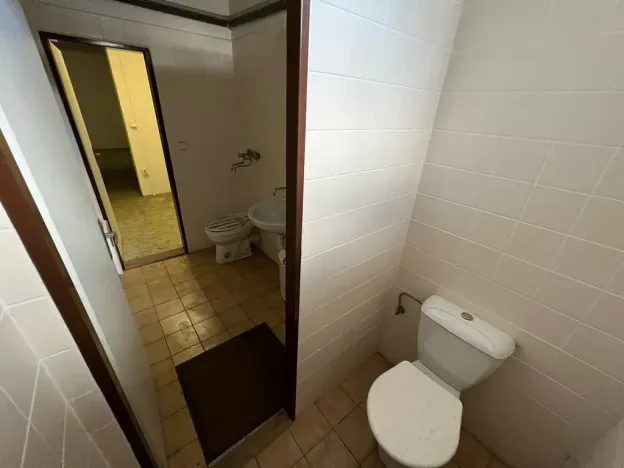 Prodej obchodního prostoru, Praha - Horní Počernice, Komárovská, 210 m2