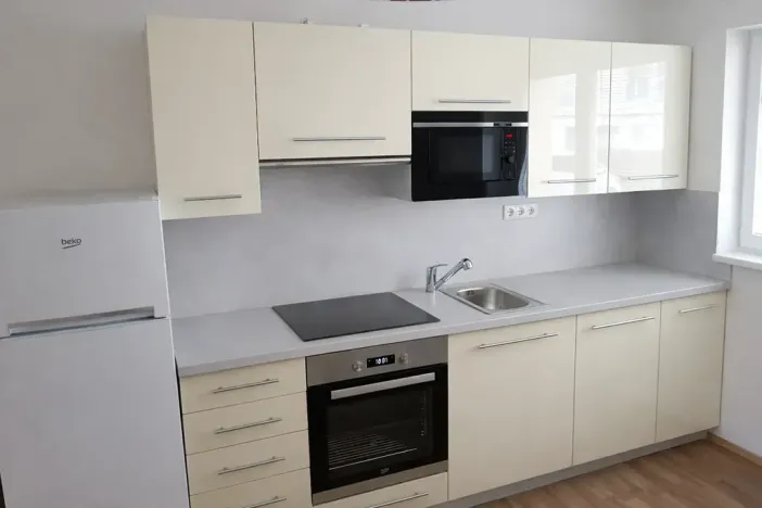 Pronájem bytu 2+1, Praha - Motol, Zahradníčkova, 51 m2