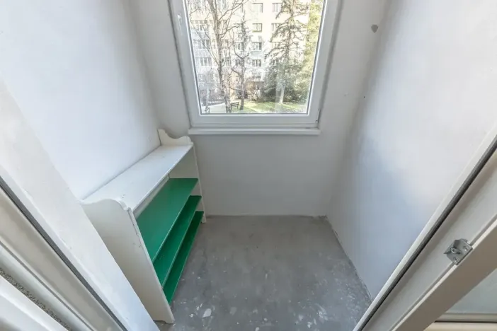Pronájem bytu 1+1, Praha - Záběhlice, Sasanková, 36 m2