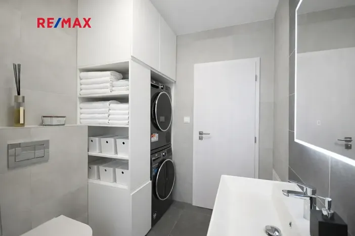 Prodej rodinného domu, Dobrovíz, 61 m2