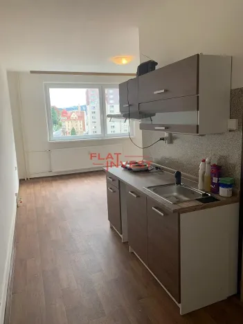 Pronájem bytu 1+kk, Jablonec nad Nisou, Na Vršku, 33 m2