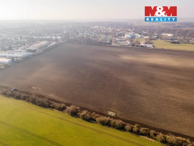 Prodej komerčního pozemku, Poděbrady, 9634 m2