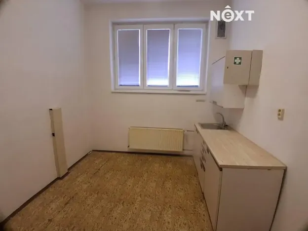 Pronájem skladu, České Budějovice, Pražská tř., 80 m2