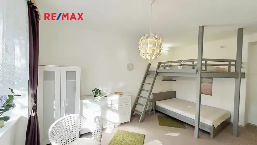 Pronájem bytu 1+kk, Praha - Vysočany, Prouzova, 36 m2