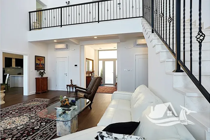 Prodej vily, Kumbor, Černá Hora, 320 m2