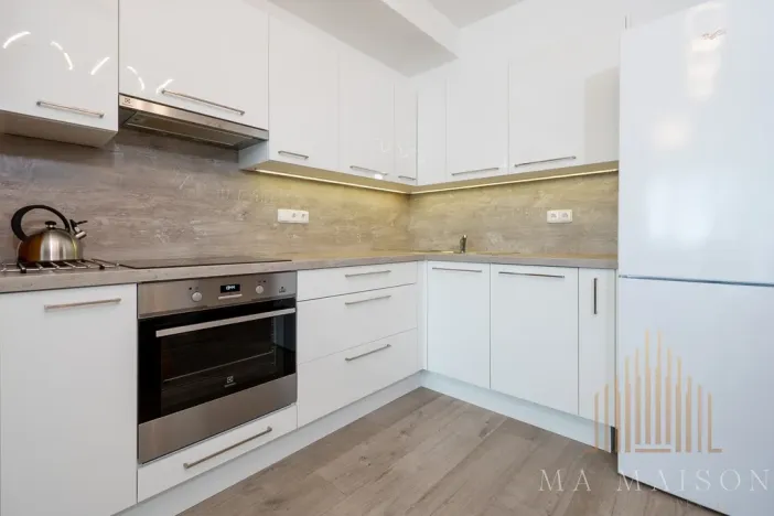 Pronájem bytu 2+kk, Praha - Střížkov, Lovosická, 52 m2