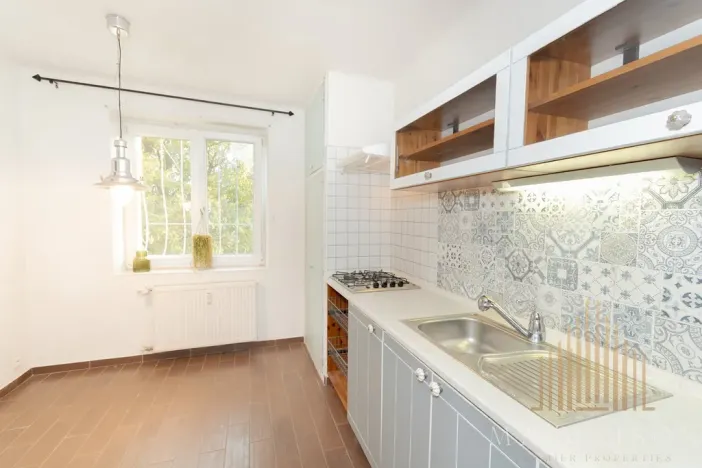 Pronájem bytu 1+1, Praha - Prosek, Nad Krocínkou, 50 m2