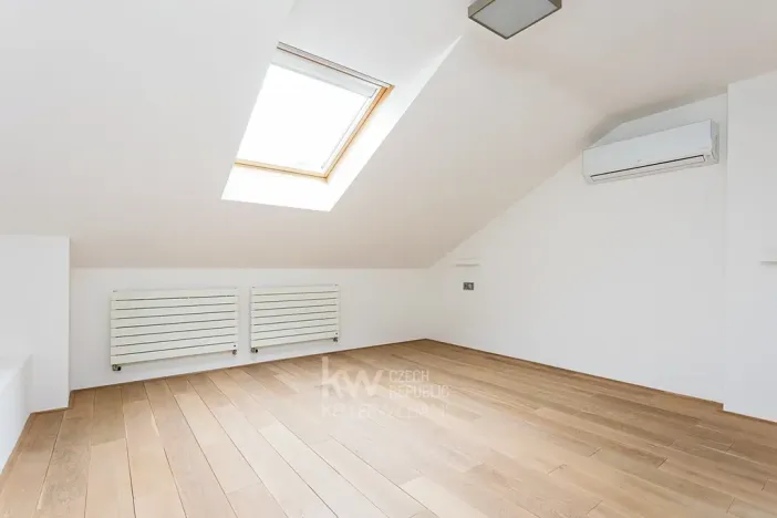 Pronájem bytu 5+kk, Praha - Bubeneč, Jaselská, 192 m2