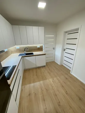 Pronájem bytu 3+1, Zlín, Česká, 68 m2