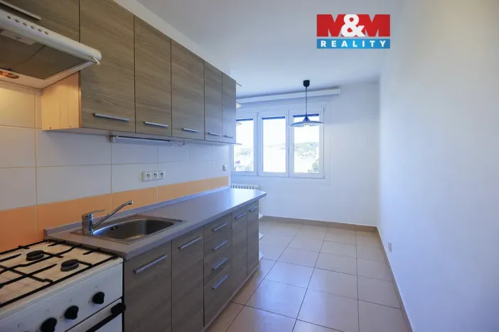 Pronájem bytu 1+1, Plzeň - Doubravka, Železničářská, 41 m2