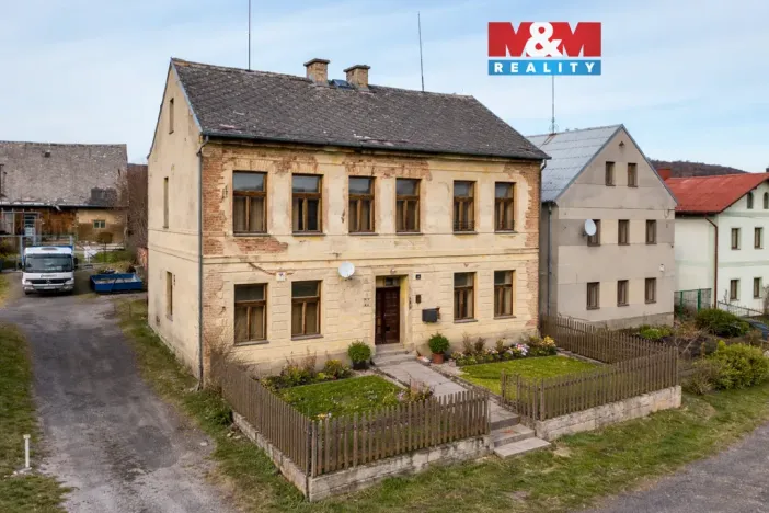 Prodej rodinného domu, Bochov - Těšetice, 200 m2