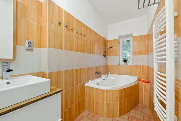 Prodej rodinného domu, Libčice nad Vltavou, Pod Viničkou, 108 m2