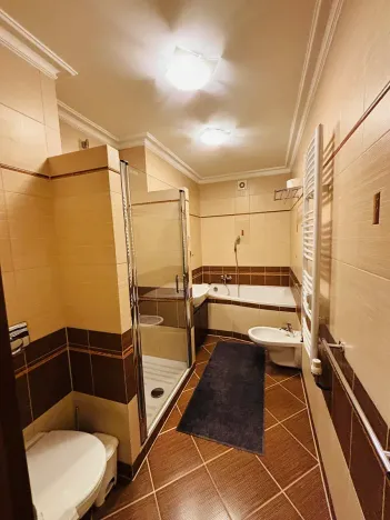 Prodej bytu 3+1, Karlovy Vary, I. P. Pavlova, 81 m2