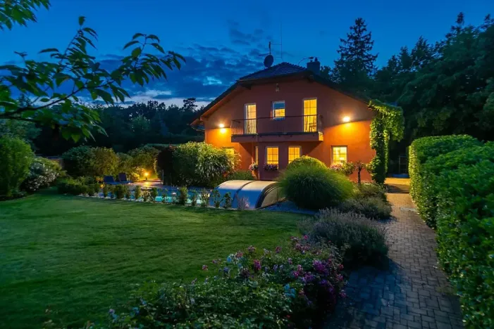 Prodej rodinného domu, Babice, Honzíkova, 389 m2