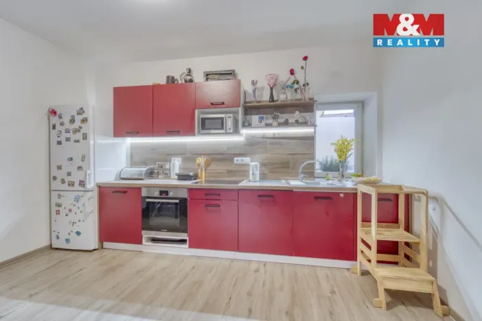 Prodej bytu 3+kk, Chrást, Dlouhá, 65 m2